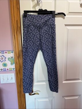 High-Rise Navy Leaf-Print Leggings